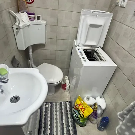 別荘 Vikendica Skakavac